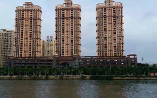 ?？谑虚L(zhǎng)提中心